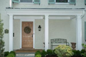GALLAGHER_FRONT_PORTICO