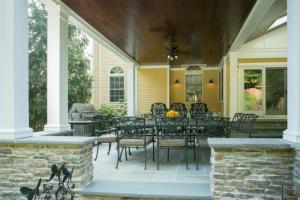MORIN_BACK_PORCH_STONE_DETAIL